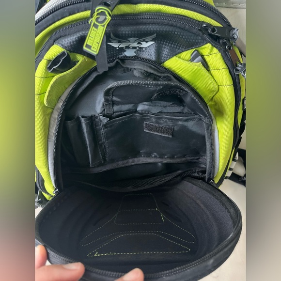 Fly Motorcycle Backpack - Picture 6 of 8